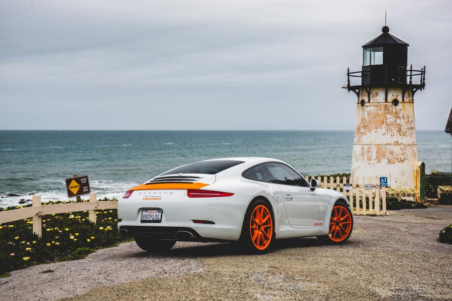  Porsche 911 Carrera by Vonnen (991) 2019 года  (фото 5 из 15)